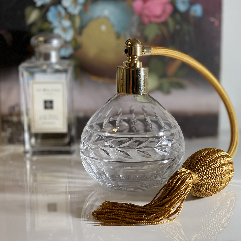 Laurel Crystal Glass Perfume Bottle (Round) with Gold Atomiser